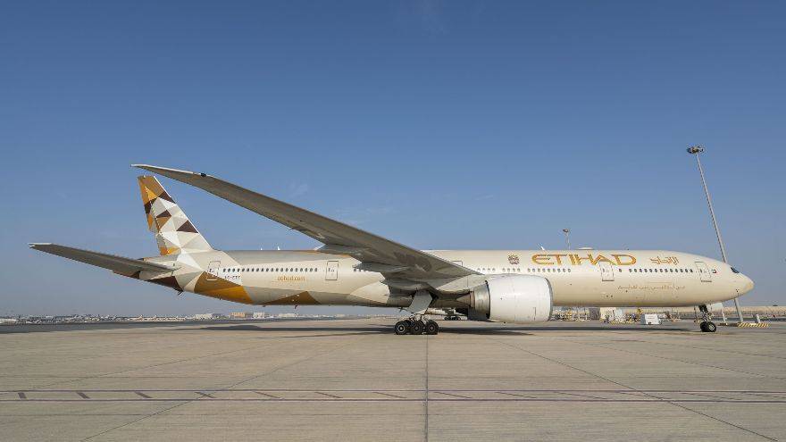 Etihad Airways Dhaka flight