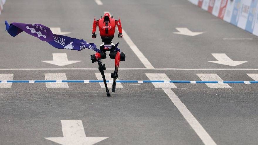 Robot half marathon