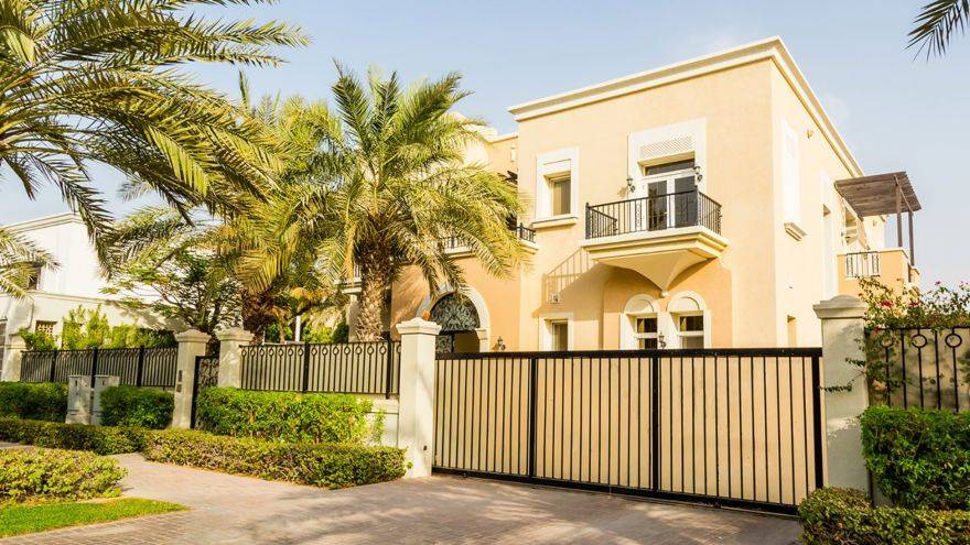 Dubai villa market