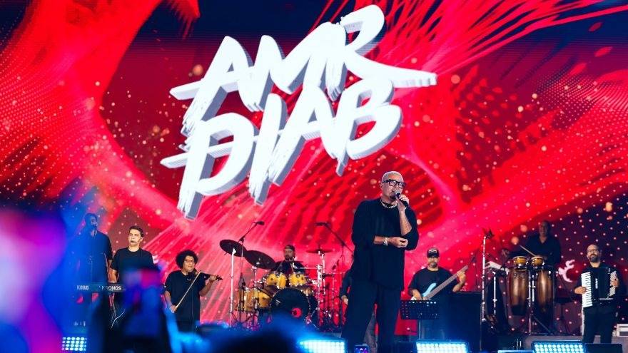Amr Diab live in Dubai